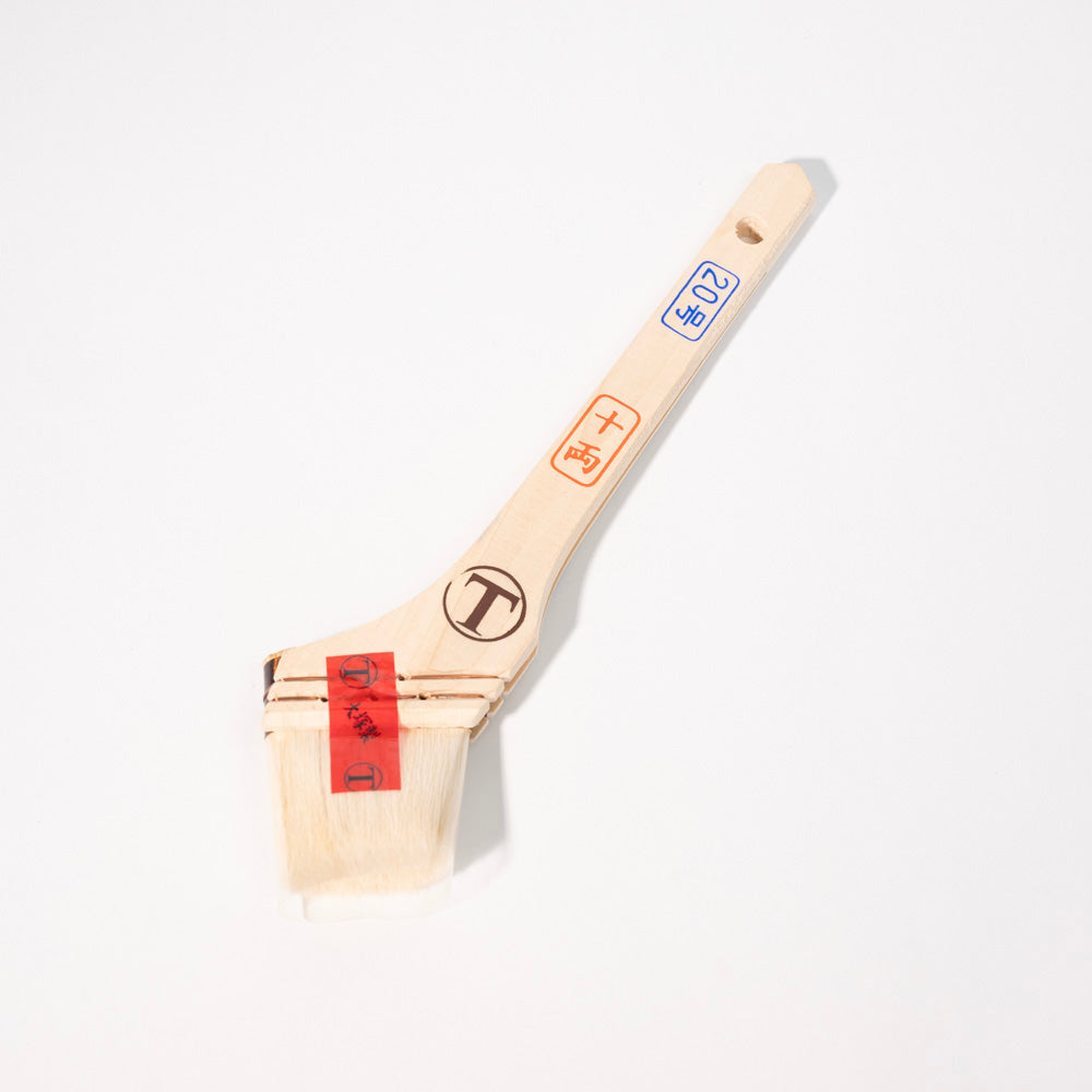 Varnish Grade Brush Available in Multiple Sizes