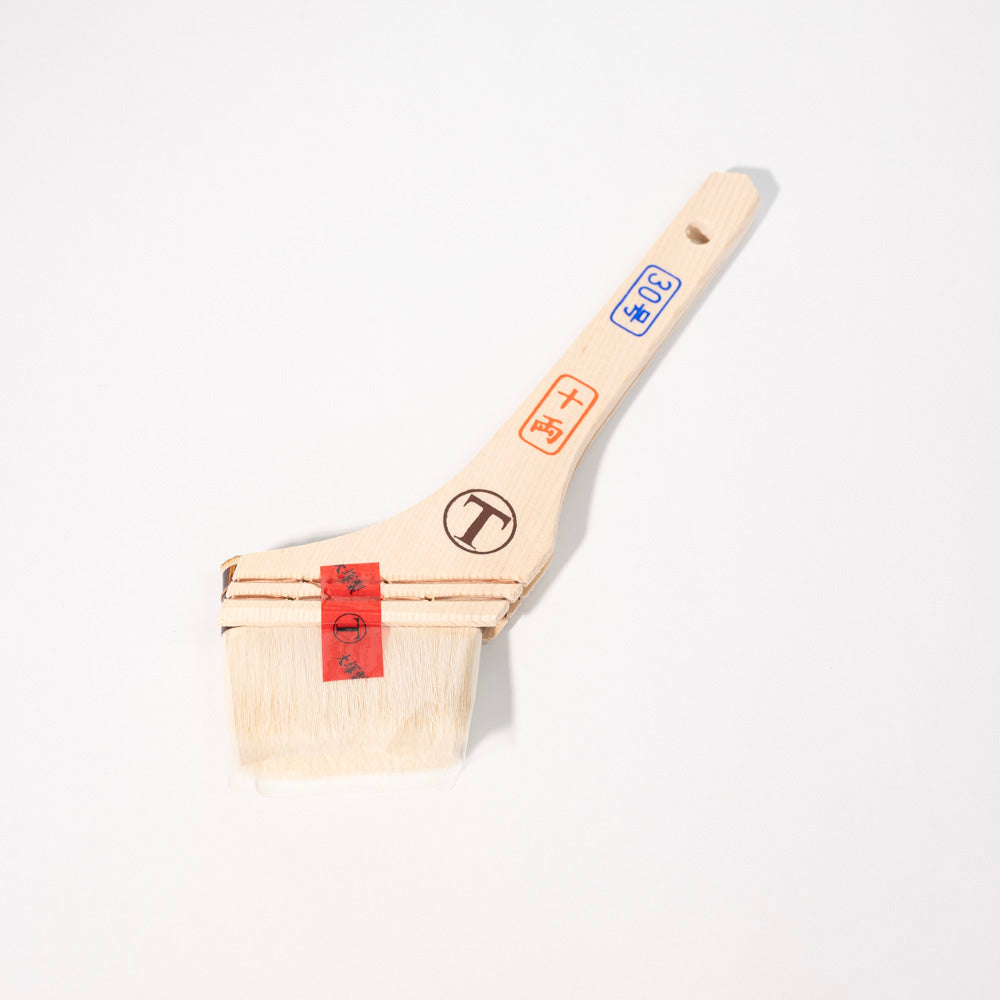 Varnish Grade Brush Available in Multiple Sizes